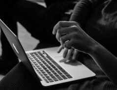Direct-to-Consumer (DTC) Strategies & Data-Driven Growth in the USA