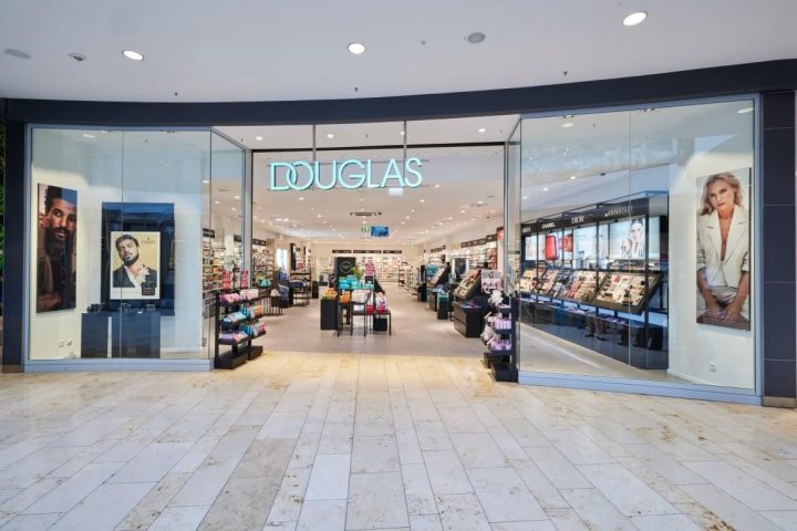 The picture showing Douglas shop by Douglas which decided to implement AI agent alred.