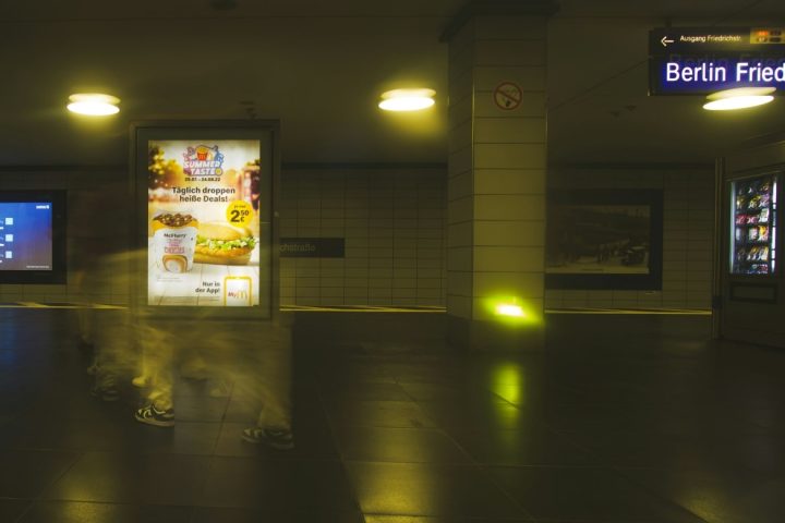 According to Nielsen, in April 2025, German advertising market sees strong recovery, driven by growth in outdoor advertising and newspapers.