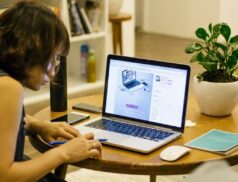 Germany’s online retail to hit €92.4B in 2025, driven by FMCG and marketplaces.