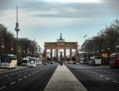 Inflation and discount hunting define German consumer sentiment in 2025. Full insights from Europe's latest BCG survey.