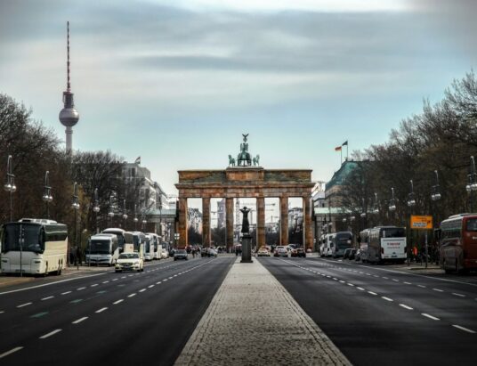Inflation and discount hunting define German consumer sentiment in 2025. Full insights from Europe's latest BCG survey.