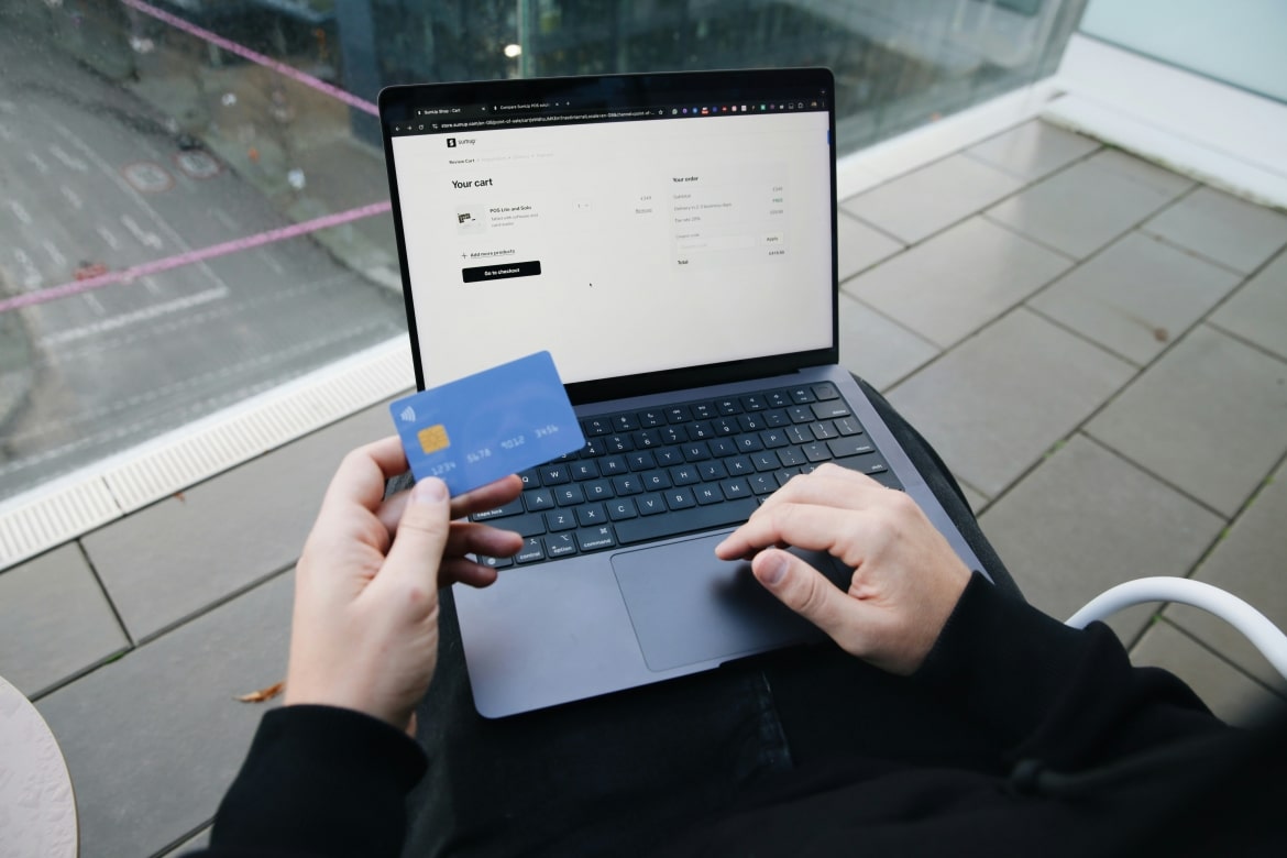 Online retail in Germany 2025: What shoppers expect from delivery and returns